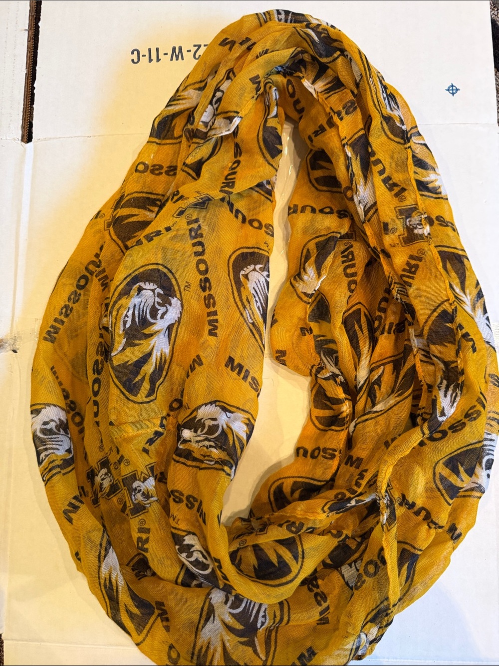 Missouri Tigers Gold Infinity Scarf - Lightweight Team Wrap